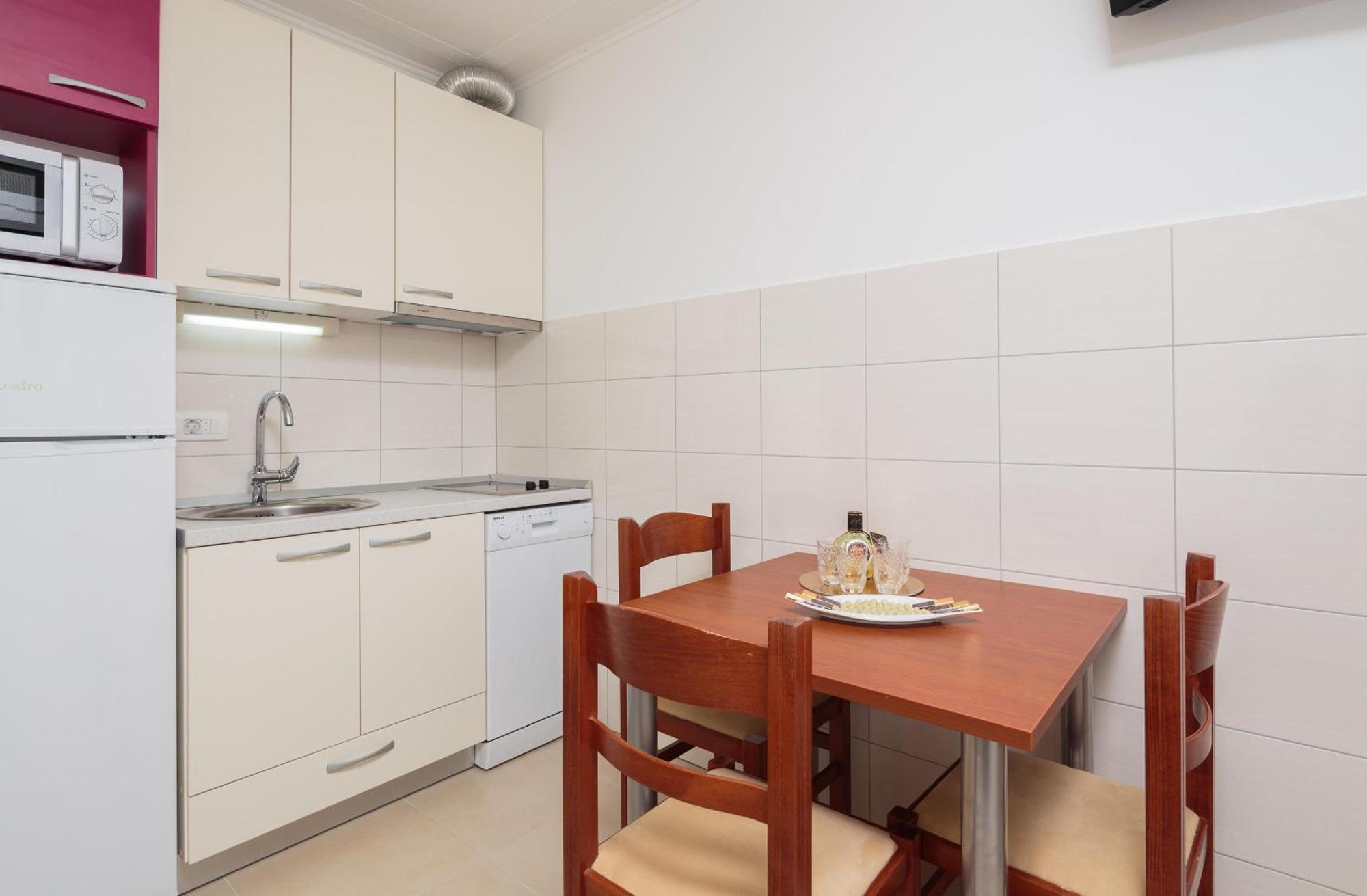 Apartment Krzelj 트로기르 객실 사진