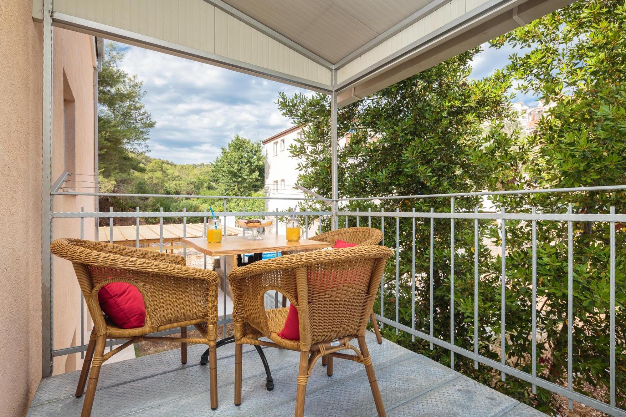 Apartment Krzelj 트로기르 객실 사진