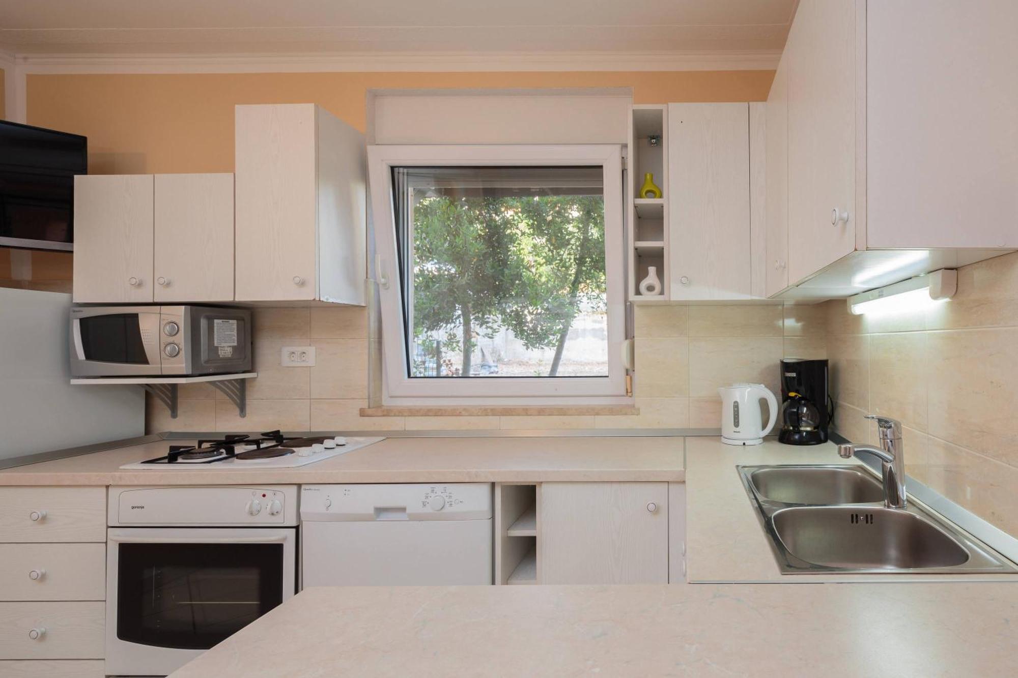 Apartment Krzelj 트로기르 객실 사진